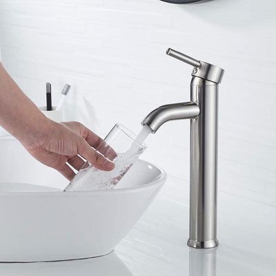 Mélangeur à levier unique sans plomb de bassin plaquant le robinet chaud et froid de lavabo