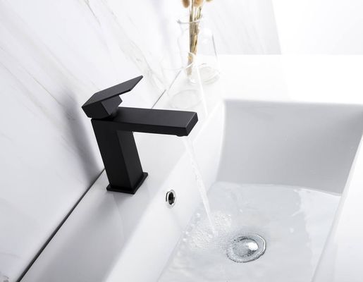 Mélangeur noir non de rouillement sans plomb d'eau chaude et froide pour le lavabo