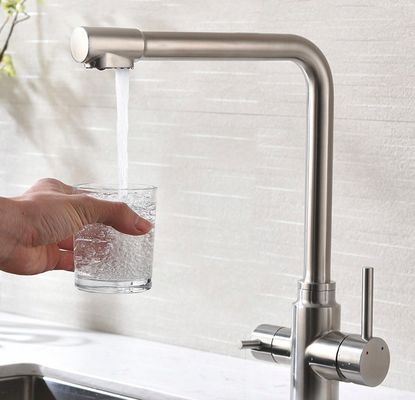 Robinet escamotable balayé d'acier inoxydable sans plomb aucun logo fait sur commande de rouille