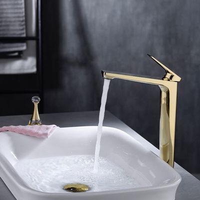 Le lavabo chaud et froid d'or sanitaire moderne tape la poignée simple