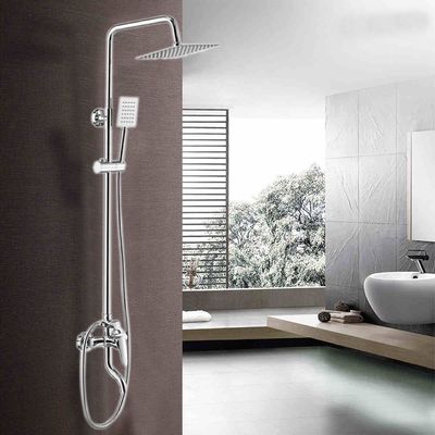 Le robinet contemporain de bâti de mur d'acier inoxydable a placé sans plomb résistant de saleté